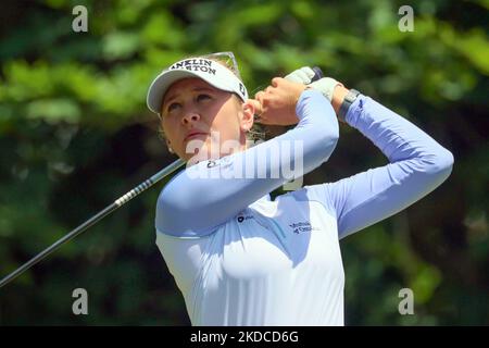 Jessica Korda von Jupiter, Florida, trifft vom vierten Abschlag während der Finalrunde des Meijer LPGA Classic Golfturniers im Blythefield Country Club in Belmont, MI, USA, am Sonntag, 19. Juni 2022. (Foto von Amy Lemus/NurPhoto) Stockfoto