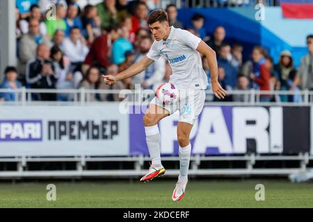 Kirill Kravtsov von Zenit St. Petersburg in Aktion während des PARI Premier Cup Preseason Turnierspiels zwischen Zenit St. Petersburg und Pari Nischni Nowgorod am 21. Juni 2022 im Smena Stadium in Sankt Petersburg, Russland. (Foto von Mike Kireev/NurPhoto) Stockfoto