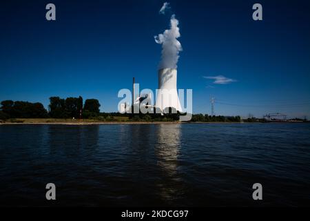 Die allgemeine Ansicht des Kohlekraftwerks Walsum wird am 22. Juni 2022 in Dusburg, Deutschland, gesehen, da Deutschland plant, Kohle anstelle von Gas für die Stromerzeugung zu verwenden, um mit dem verringerten Gasfluss aus der Nord Stream-Pipeline fertig zu werden. (Foto von Ying Tang/NurPhoto) Stockfoto