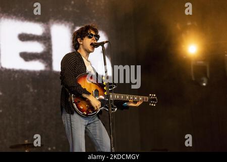 LANDGRAAF, NIEDERLANDE - 19. JUNI: Inhaler treten am 19. Juni 2022 im niederländischen MegaLand Landgraaf beim Pinkpop Festival 2022 live auf. (Foto von Roberto Finizio/NurPhoto) Stockfoto