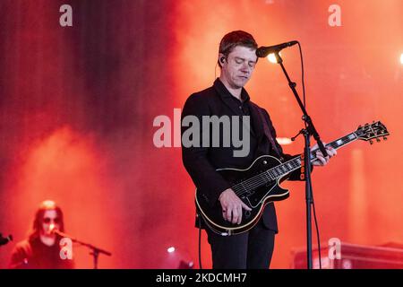 LANDGRAAF, NIEDERLANDE - 19. JUNI: Interpol treten am 19. Juni 2022 im niederländischen MegaLand Landgraaf beim Pinkpop Festival 2022 auf. (Foto von Roberto Finizio/NurPhoto) Stockfoto