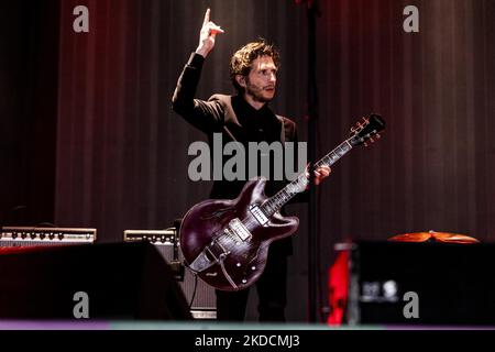 LANDGRAAF, NIEDERLANDE - 19. JUNI: Interpol treten am 19. Juni 2022 im niederländischen MegaLand Landgraaf beim Pinkpop Festival 2022 auf. (Foto von Roberto Finizio/NurPhoto) Stockfoto