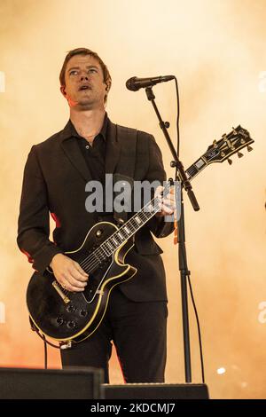 LANDGRAAF, NIEDERLANDE - 19. JUNI: Interpol treten am 19. Juni 2022 im niederländischen MegaLand Landgraaf beim Pinkpop Festival 2022 auf. (Foto von Roberto Finizio/NurPhoto) Stockfoto