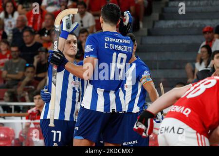 Gonçalo Alves des FC Porto feiert während der Rink Hockey-Playoffs 4. Etappe zwischen SL Benfica und FC Porto, im Pavilhão Fidelidade, Lissabon, Portugal, 25, Juni 2022 (Foto von João Rico/NurPhoto) Stockfoto