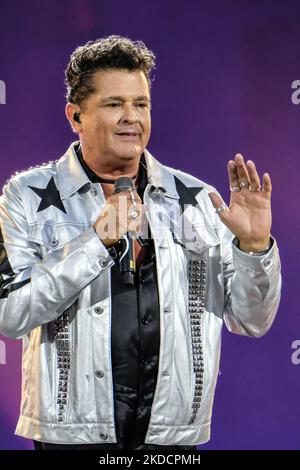 Carlos Vives tritt am 25. Juni 2022 im Wanda Metropolitano Stadium im Rahmen des 30.-jährigen Bestehens von Cadena 100 in Madrid, Spanien, auf. (Foto von Oscar Gonzalez/NurPhoto) Stockfoto