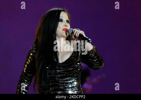 Alaska tritt während des 30.-jährigen Bestehens von Cadena 100-Konzerten im Wanda Metropolitano Stadium am 25. Juni 2022 in Madrid, Spanien, auf. (Foto von Oscar Gonzalez/NurPhoto) Stockfoto