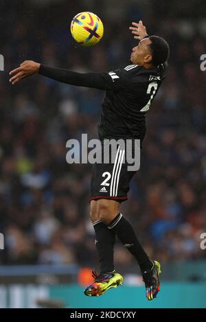 Manchester, England, 5.. November 2022. Kenny Tete von Fulham während des Spiels der Premier League im Etihad Stadium, Manchester. Bildnachweis sollte lauten: Darren Staples / Sportimage Stockfoto