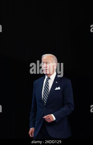Der Präsident der Vereinigten Staaten, Joe Biden, kommt zur Pressekonferenz am letzten Tag des NATO-Gipfels am 30. Juni 2022 in Madrid, Spanien. (Foto von Jakub Porzycki/NurPhoto) Stockfoto