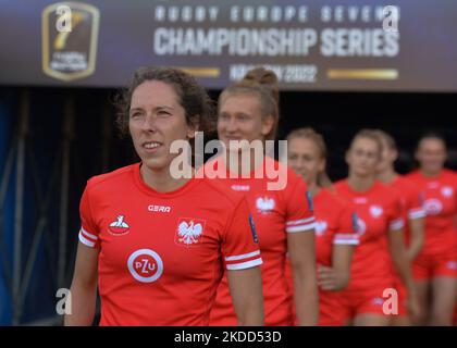 Mitglieder des polnischen Rugby-Teams siegen vor der Preisverleihung, nachdem sie die Rugby Europe Sevens Championship 2022 gewonnen haben. Am Sonntag, den 03. Juli 2022, im Henryk Reyman Municipal Stadium, Krakau, Woiwodschaft Kleinpolen, Polen. (Foto von Artur Widak/NurPhoto) Stockfoto