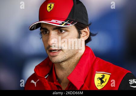 Carlos Sainz, Scuderia Ferrari, Portrait während des Formel 1 Grand Prix von Großbritannien auf der Silverstone-Rennstrecke vom 31.. Juni bis 3.. Juli 2022 in Northampton, England. (Foto von Gongora/NurPhoto) Stockfoto