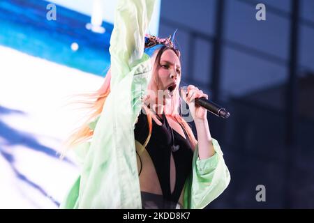 Die Sängerin Belinda bei einem Auftritt im LGTB Pride in Madrid, 6. Juli 2022 Spanien. (Foto von Oscar Gonzalez/NurPhoto) Stockfoto