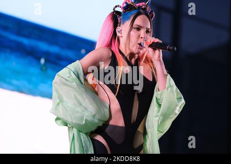 Die Sängerin Belinda bei einem Auftritt im LGTB Pride in Madrid, 6. Juli 2022 Spanien. (Foto von Oscar Gonzalez/NurPhoto) Stockfoto