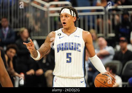 Orlando, Florida, USA, 5. November 2022, Orlando Magic's Paolo Banchero #5 im vierten im Amway Center. (Foto: Marty Jean-Louis) Stockfoto
