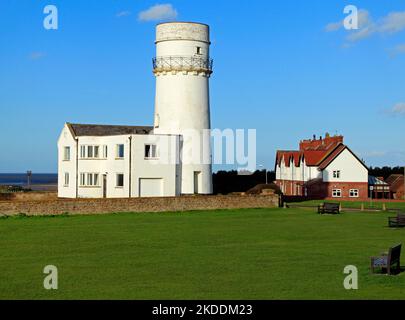 Old Hunstanton Lighthouse, Coastguard Cottages, Norfolk, England, Großbritannien Stockfoto