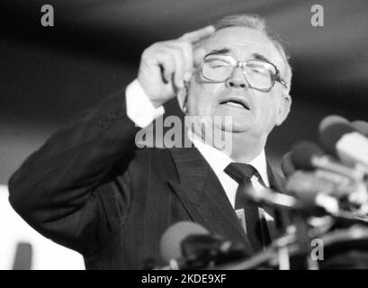 Begleitet von Protesten war die Parteikonferenz der rechtsextremen Republikaner im Jahr 1990, das Foto zeigt:, Deutschland Stockfoto