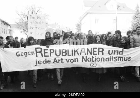 Begleitet von Protesten war die Parteikonferenz der rechtsextremen Republikaner im Jahr 1990, das Foto zeigt:, Deutschland Stockfoto