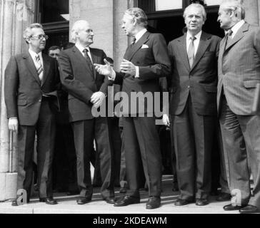 Der Krupp-Konzern nutzte den Besuch des wichtigen DDR-Politikers Günter Mittag in Bonn für Gespräche in der Villa Huegel mit Berthold Beitz Stockfoto