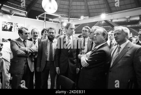 Die Bildungsmesse Interschool '80 7. am 5. Mai 1980 in der Westfalenhalle Dortmund. N.N., N-N., N. N. Jürgen Schmude, N.N., N.N., Jürgen Stockfoto