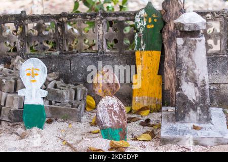 Grabstätten in Badjao mit 'Sunduk' in Mindanao, Philippinen Stockfoto