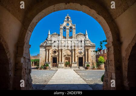 Das Kloster Arkadi (auf griechisch Moní Arkadíou) ist ein orthodoxes Kloster in der Nähe von Rethymno. Es ist eines der historischsten Klöster Kretas. Stockfoto