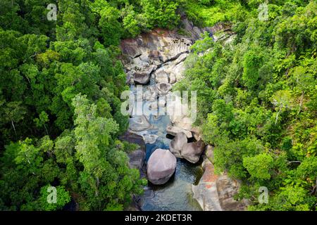 Amazing Boulders Gorge im tropischen Norden von Queensland. Stockfoto