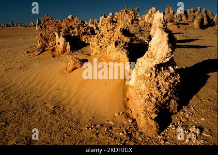 Hervorragende Pinnacles im Nambung National Park. Stockfoto