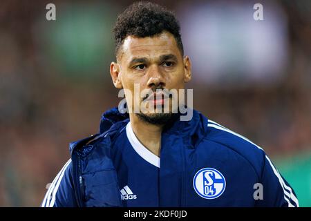 Bremen, Deutschland. 05. Nov, 2022. firo : 05.11.2022, Fußball, Fußball, 1. Liga, 1. Bundesliga, Saison 2022/2023, SV Werder Bremen - FC Schalke 04 Timothee Kolodziejczak (FC Schalke 04) Portrait, Credit: dpa/Alamy Live News Stockfoto