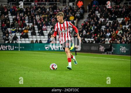 Sunderland AFC-Stürmer Jack Clarke in Aktion gegen Cardiff City in der Sky Bet Championship. Stockfoto