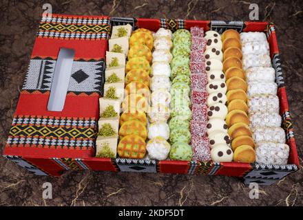 Arabischer Gebäck Geschenkkorb Stockfoto