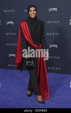 Los Angeles, Usa. 05.. November 2022. Halima Aden nimmt am Samstag, den 5. November 2022, an der LACMA Art Film Gala im Los Angeles County Museum of Art in Los Angeles Teil. Foto von Jim Ruymen/UPI Credit: UPI/Alamy Live News Stockfoto