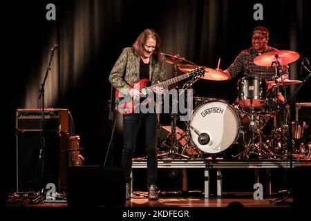 KONZERT ROBBEN FORD IM TRIANON IN PARIS Stockfoto