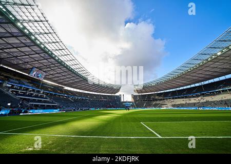 Berlin, Deutschland. 05.. November 2022. Olympiastadion im Spiel HERTHA BSC BERLIN - FC BAYERN MÜNCHEN 2-3 1.Deutsche Fußballliga am 4. November 2022 in Berlin, Deutschland. Saison 2022/2023, Spieltag 13, 1.Bundesliga, FCB, München, 13.Spieltag Credit: Peter Schatz/Alamy Live News Stockfoto