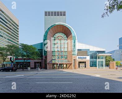 Die Gallerie in Erieview, die hier fast leer ist, wird im Rahmen des Cleveland W Hotels Projekts neu entwickelt. Stockfoto