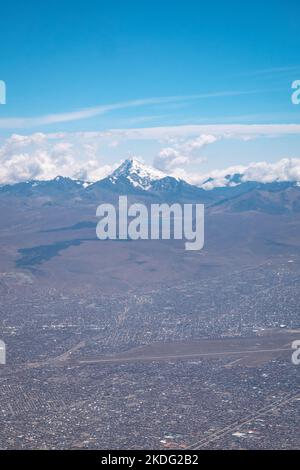 Blick auf die Andenberge in La Paz, Bolivien Stockfoto