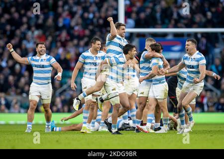 Twickenham, London, Großbritannien. 6.. November 2022; Twickenham, London, England: Herbst Series international Rugby England gegen Argentinien; Argentinien feiert einen Sieg über England im Jahr 29-30 Credit: Action Plus Sports Images/Alamy Live News Stockfoto