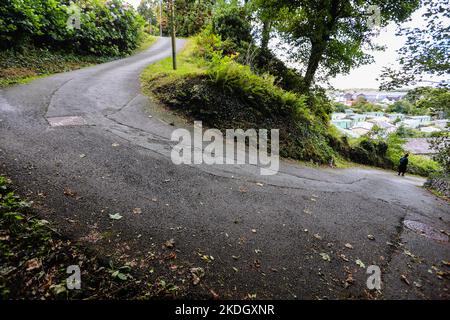 Die steilste Straße der Welt, in,Zentrum,von,Harlech,Gwynedd,County,Gwynedd County,Wales,Walisisch,anerkannt,von,Guinness Buch der Rekorde, Stockfoto