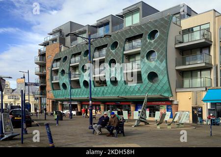 Esplanade House, Porthcawl Uferwohnungen. Oktober 2022. Herbst. Stockfoto