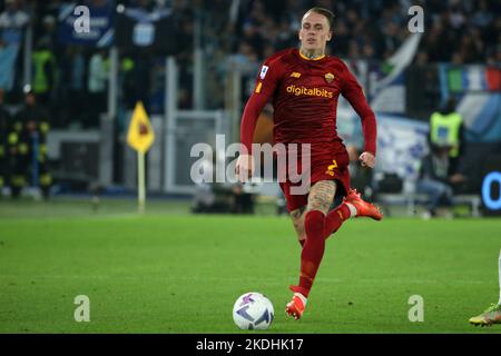 Rom, Italien. 6.. November 2022. Rick Karsdorp (Roma) in Aktion während der Serie A Match zwischen AS Roma und SS Lazio im Stadio Olimpico am 06 2022. November in Rom, Italien. (Bild: © Giuseppe Fama/Pacific Press via ZUMA Press Wire) Stockfoto