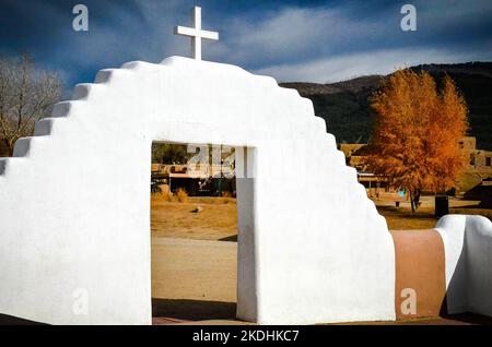 San Geronimo Kirche in Taos Pueblo, New Mexico Stockfoto