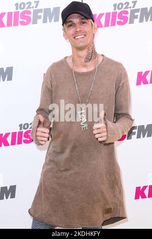 Carson, Usa. 05.. November 2022. (DATEI) Aaron Carter tot um 34 Uhr. Aaron Carter, ein ehemaliger Kinderpoppsänger und jüngerer Bruder von Nick Carter von Backstreet Boys, wurde am 5. November 2022 tot aufgefunden. CARSON, KALIFORNIEN, USA - 13. MAI: Der amerikanische Rapper, Sänger und Schauspieler Aaron Carter (Aaron Charles Carter) kommt zu dem 102,7 KIIS FM's 2017 Wango Tango, der am 13. Mai 2017 im StubHub Center in Carson, Kalifornien, USA, stattfand. (Foto von Xavier Collin/Image Press Agency) Quelle: Image Press Agency/Alamy Live News Stockfoto