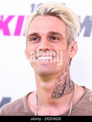 Carson, Usa. 05.. November 2022. (DATEI) Aaron Carter tot um 34 Uhr. Aaron Carter, ein ehemaliger Kinderpoppsänger und jüngerer Bruder von Nick Carter von Backstreet Boys, wurde am 5. November 2022 tot aufgefunden. CARSON, KALIFORNIEN, USA - 13. MAI: Der amerikanische Rapper, Sänger und Schauspieler Aaron Carter (Aaron Charles Carter) kommt zu dem 102,7 KIIS FM's 2017 Wango Tango, der am 13. Mai 2017 im StubHub Center in Carson, Kalifornien, USA, stattfand. (Foto von Xavier Collin/Image Press Agency) Quelle: Image Press Agency/Alamy Live News Stockfoto