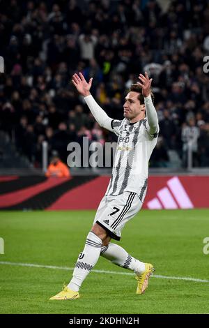 Turin, Italien. 06. November 2022. Federico Chiesa vom FC Juventus reagiert während des Fußballspiels der Serie A zwischen dem FC Juventus und dem FC Internazionale. Kredit: Nicolò Campo/Alamy Live Nachrichten Stockfoto