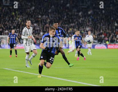 Turin, Italien. 06.. November 2022. Nicolo Barrela von FC Inter während der italienischen Serie A, Fußballspiel zwischen Juventus FC und Inter FC, am 06. November 2022, im Allianz Stadium, Turin, Italien Foto Nderim Kaceli Kredit: Independent Photo Agency/Alamy Live News Stockfoto