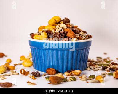 Trockenes Obst in der Schüssel Stockfoto