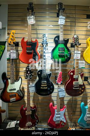 E-Gitarre Shop Display, Hongkong, China. Stockfoto