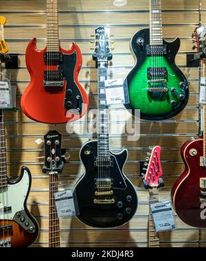 E-Gitarre Shop Display, Hongkong, China. Stockfoto