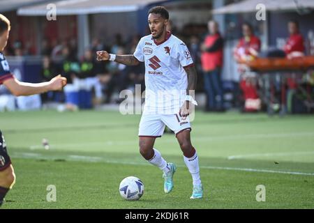 Bologna, Italien. 06.. November 2022. Valentino Lazaro (FC Turin) in Aktion während des FC Bologna gegen FC Turin, italienische Fußballserie A Spiel in Bologna, Italien, November 06 2022 Quelle: Independent Photo Agency/Alamy Live News Stockfoto