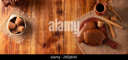 Cochinitos de Piloncillo. Auch Cochinitos, Cerditos oder Chichimbres genannt. Traditionelles mexikanisches süßes Brot mit Schweineform, in der Regel mit Topfcoff gegessen Stockfoto