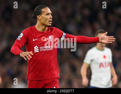 London, Großbritannien. 6.. November 2022. London, Großbritannien. 06.. November 2022. 06 Nov 2022 - Tottenham Hotspur gegen Liverpool - Premier League - Tottenham Hotspur Stadium Virgil van Dijk von Liverpool während des Spiels gegen Tottenham Hotspur. Bildnachweis: Mark Pain/Alamy Live News Stockfoto