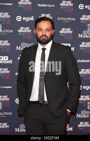 Azeem Rafiq nimmt bei der Battersea Evolution in London, Großbritannien, an den Sport Industry Awards Teil. Stockfoto